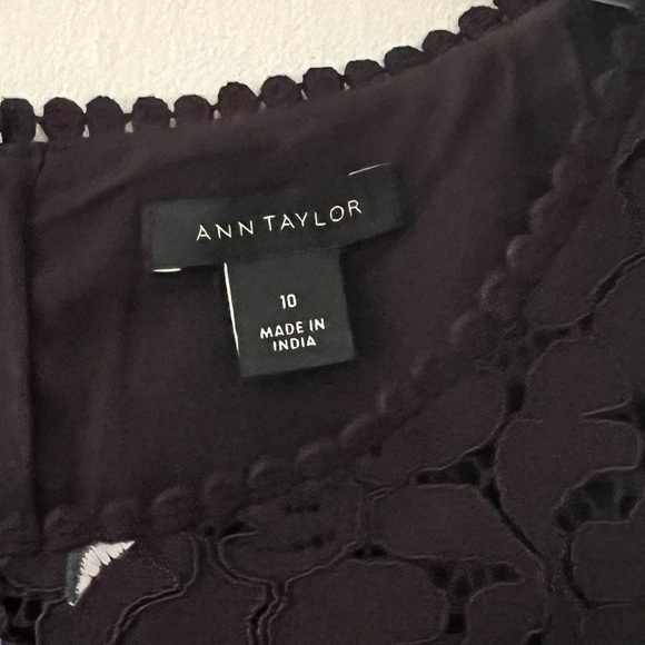 Ann Taylor Black Lace Sheath Dress with Floral Embroidery Detail Size 10 - Picture 7 of 11
